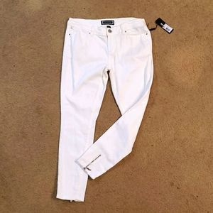 Womens Kardashian Kollection jeans  size 10